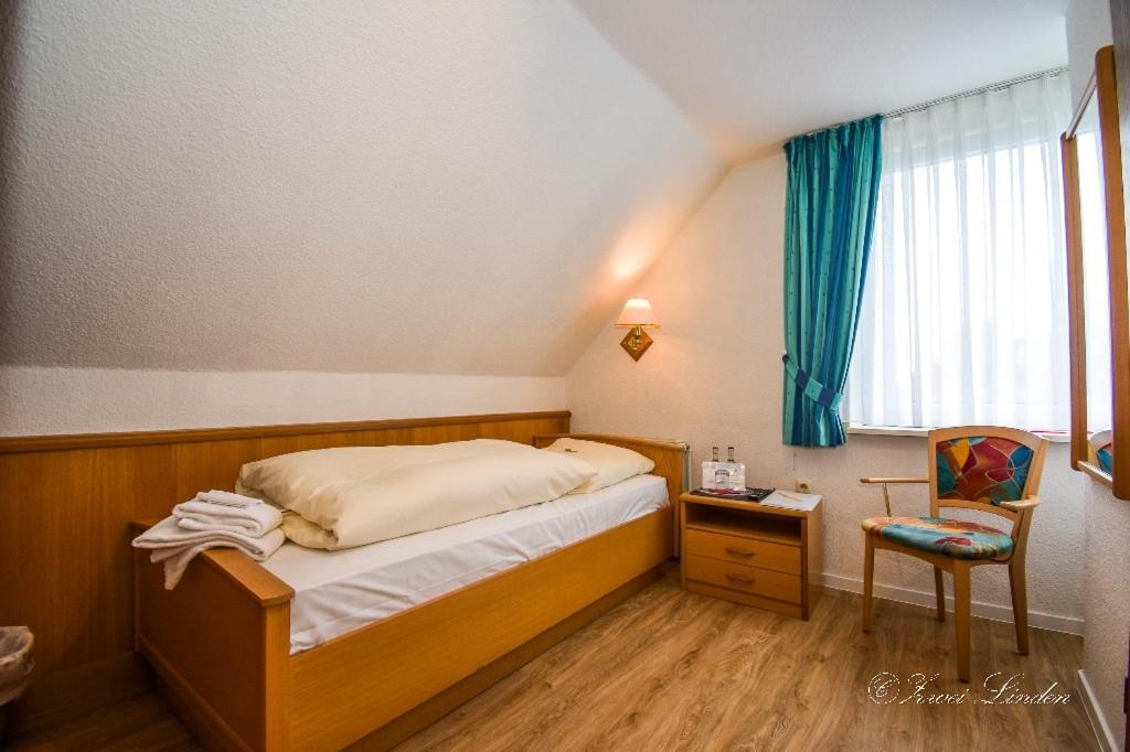 Hotel Zwei Linden - Links Der Elbe - Niedersachsen Balje Εξωτερικό φωτογραφία
