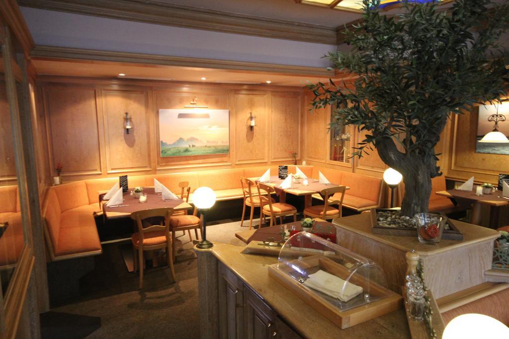 Hotel Zwei Linden - Links Der Elbe - Niedersachsen Balje Εξωτερικό φωτογραφία