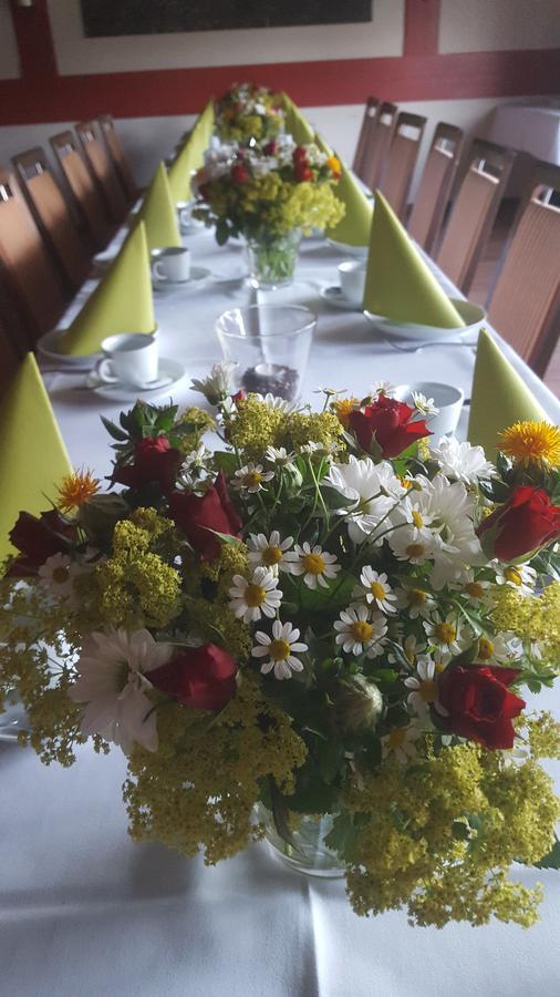 Hotel Zwei Linden - Links Der Elbe - Niedersachsen Balje Εξωτερικό φωτογραφία