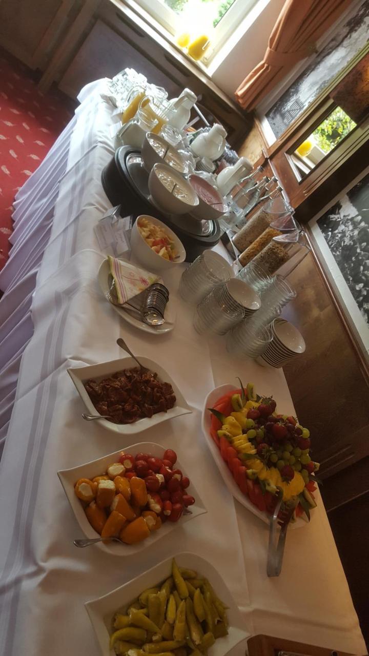 Hotel Zwei Linden - Links Der Elbe - Niedersachsen Balje Εξωτερικό φωτογραφία